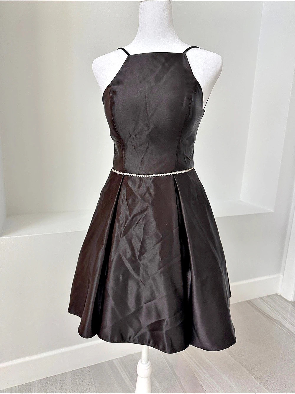 B. Darlin Black Satin-Style Mini Dress Size 1/2 Like New